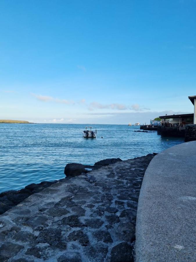 Patty House Galapagos Aparthotel Puerto Ayora  Buitenkant foto